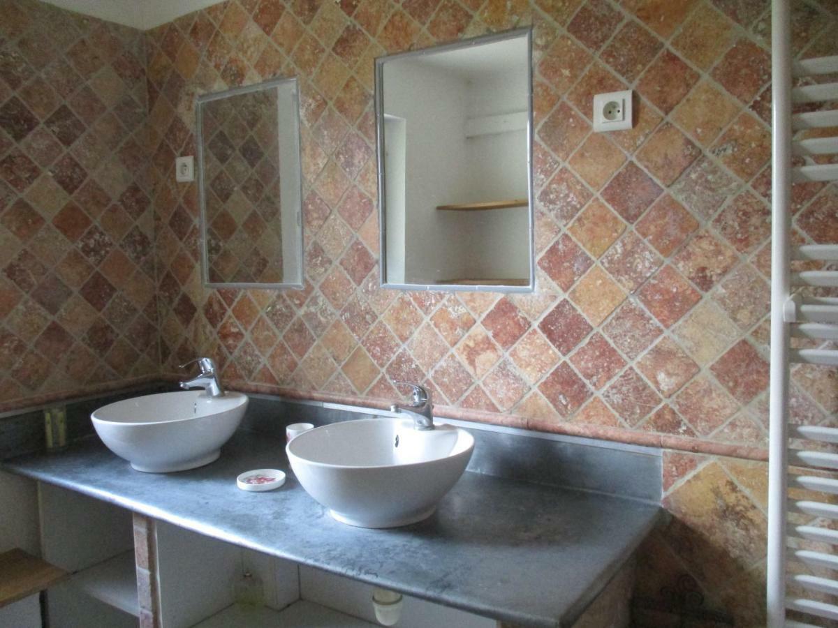 Gite Du Jardin Des Espuys Venasque Esterno foto